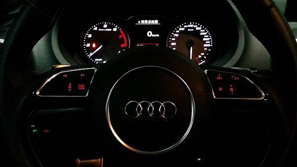 AUDI車體鈑烤-11.jpg