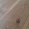 海島型頂級浮雕木地板-5.4寸5分-節眼橡木本色1