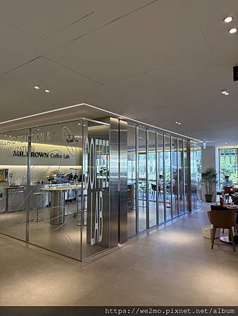 Mr. Brown 伯朗咖啡館南京店