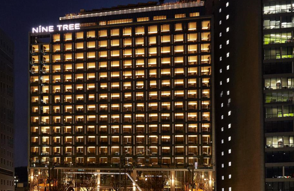 九樹.png 九樹.png