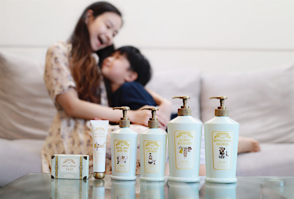 Kinloch Anderson (2).jpg Kinloch Anderson (2).jpg