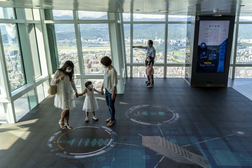 89F-日景.jpg 89F-日景.jpg