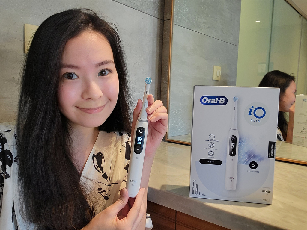 【Oral-B】IO SLIM微磁電動牙刷 %26;【Oral-B】手持高效活氧沖牙機MDH20 (4).jpg