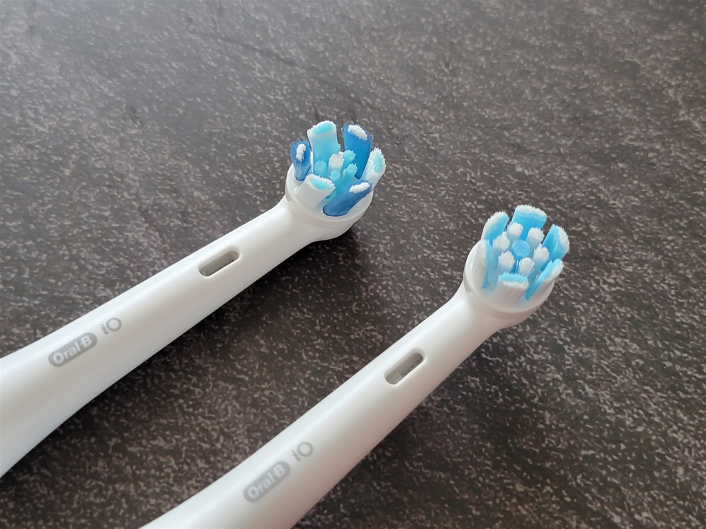 【Oral-B】IO SLIM微磁電動牙刷 %26;【Oral-B】手持高效活氧沖牙機MDH20 (6).jpg