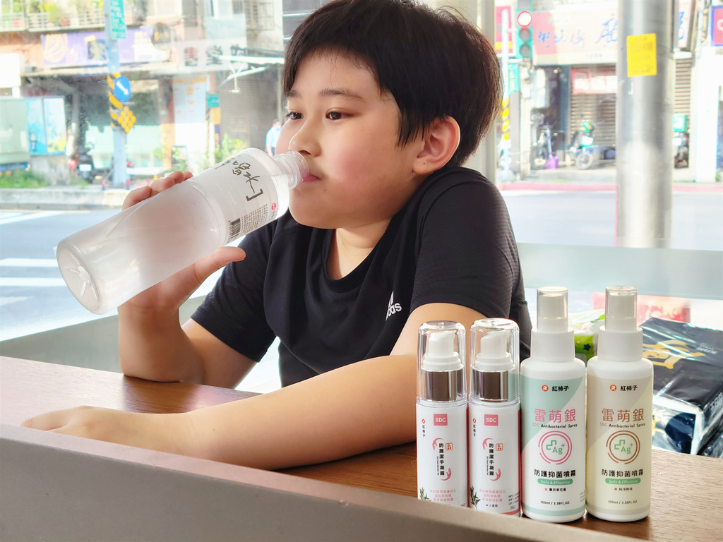 紅柿子雷萌銀防護抑菌噴霧 防護潔手凝露 (7).jpg 紅柿子雷萌銀防護抑菌噴霧 防護潔手凝露 (7).jpg