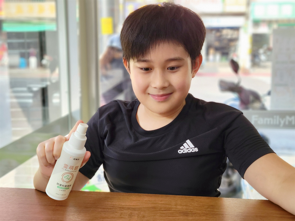 紅柿子雷萌銀防護抑菌噴霧 防護潔手凝露 (8).jpg 紅柿子雷萌銀防護抑菌噴霧 防護潔手凝露 (8).jpg
