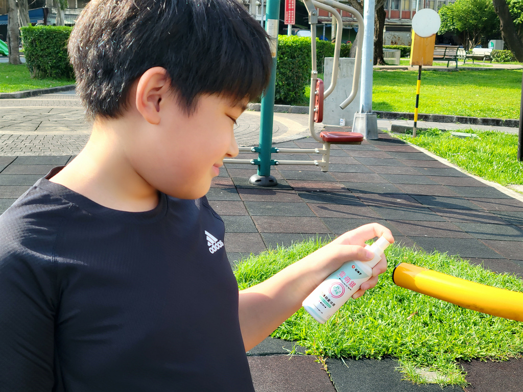紅柿子雷萌銀防護抑菌噴霧 防護潔手凝露 (9).jpg 紅柿子雷萌銀防護抑菌噴霧 防護潔手凝露 (9).jpg