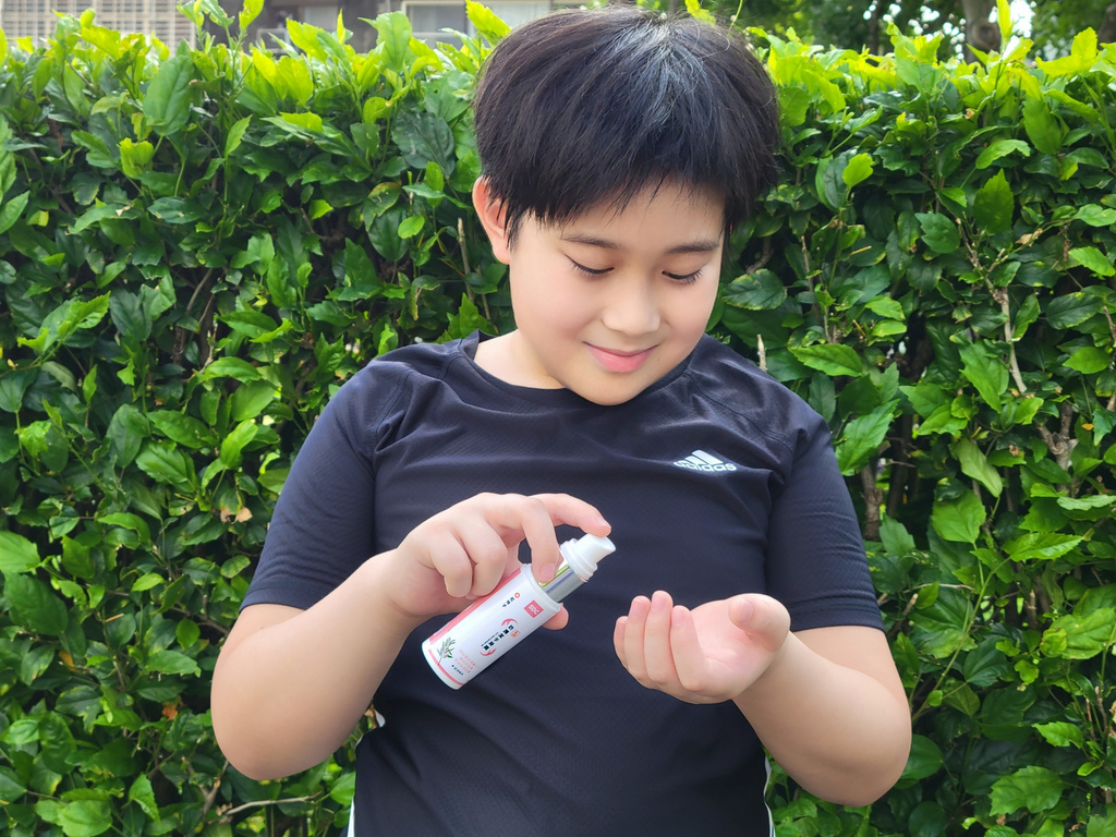 紅柿子雷萌銀防護抑菌噴霧 防護潔手凝露 (11).jpg 紅柿子雷萌銀防護抑菌噴霧 防護潔手凝露 (11).jpg