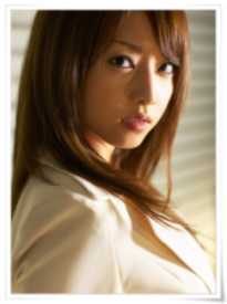 Akiho Yoshizawa 07.jpg