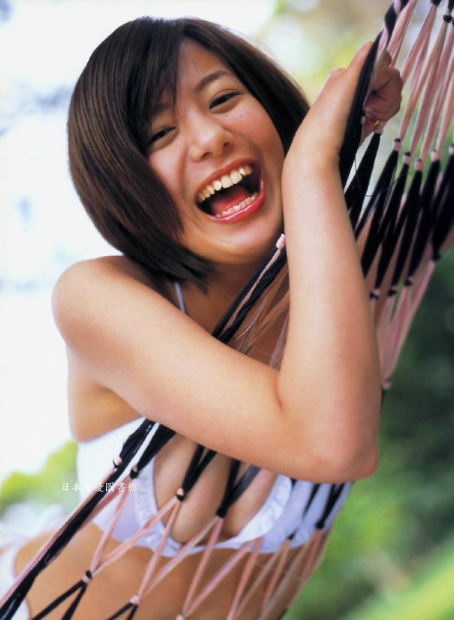 Aiko Ito04.jpg