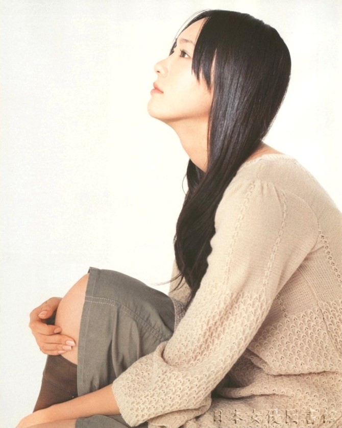 新垣結衣120202.jpg 新垣結衣120202.jpg