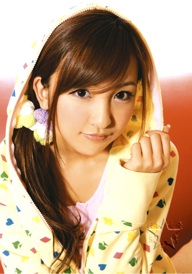 板野友美01.jpg 板野友美01.jpg