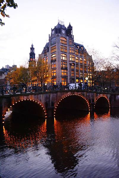 阿姆斯特丹。燈火