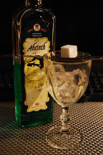 FRUKO ABSINTH 艾碧斯 苦艾酒