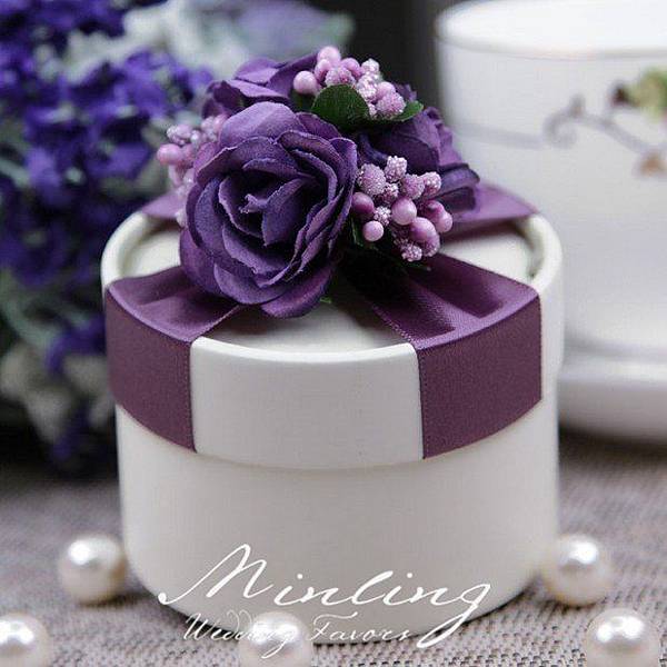 45pcs-lot-Purple-Floral-Wedding-Candy-Box-Beautiful-Wedding-Favors-Holder-815.jpg