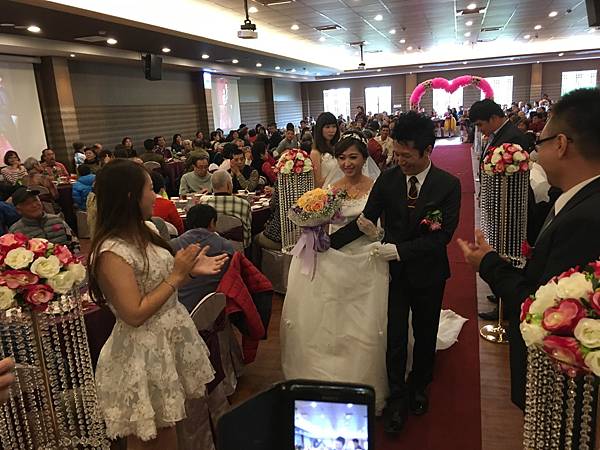 1228屏東東隆堂婚宴會館婚禮主持+魔術汽球表演 (4).JPG