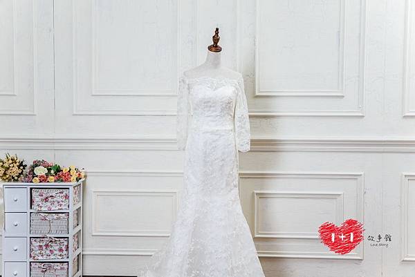 手工婚紗出租:純手工訂製白紗