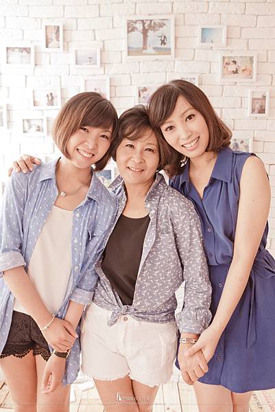 全家福照,全家福照推薦,全家福照攝影,高雄全家福照,高雄 全家福照,全家福照 高雄,南部全家福照,南部 全家福照,全家福照 推薦,全家福照 南部,全家福照價錢,全家福照價格,全家福照 價錢,全家福照 價格 自助婚紗工作室,自助婚紗推薦,自助婚紗價格,自助婚紗高雄,自助婚紗 高雄,自助婚紗南部,自助婚紗 南部,高雄 自助婚紗,高雄自助婚紗,自助婚紗 推薦