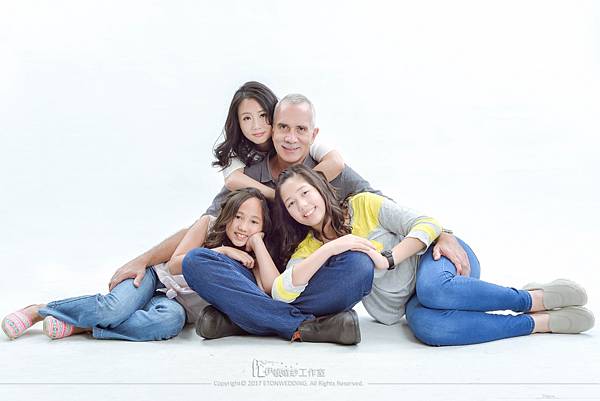 全家福照,全家福照推薦,全家福照攝影,高雄全家福照,高雄 全家福照,全家福照 高雄,南部全家福照,南部 全家福照,全家福照 推薦,全家福照 南部,全家福照價錢,全家福照價格,全家福照 價錢,全家福照 價格 自助婚紗工作室,自助婚紗推薦,自助婚紗價格,自助婚紗高雄,自助婚紗 高雄,自助婚紗南部,自助婚紗 南部,高雄 自助婚紗,高雄自助婚紗,自助婚紗 推薦