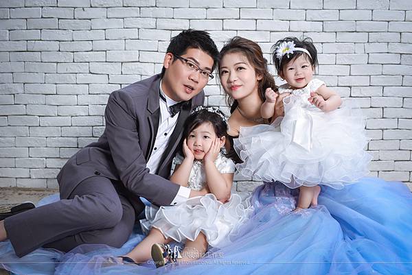 全家福照,全家福照推薦,全家福照攝影,高雄全家福照,高雄 全家福照,全家福照 高雄,南部全家福照,南部 全家福照,全家福照 推薦,全家福照 南部,全家福照價錢,全家福照價格,全家福照 價錢,全家福照 價格 自助婚紗工作室,自助婚紗推薦,自助婚紗價格,自助婚紗高雄,自助婚紗 高雄,自助婚紗南部,自助婚紗 南部,高雄 自助婚紗,高雄自助婚紗,自助婚紗 推薦