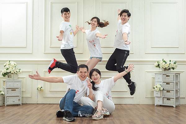 全家福照,全家福照推薦,全家福照攝影,高雄全家福照,高雄 全家福照,全家福照 高雄,南部全家福照,南部 全家福照,全家福照 推薦,全家福照 南部,全家福照價錢,全家福照價格,全家福照 價錢,全家福照 價格 自助婚紗工作室,自助婚紗推薦,自助婚紗價格,自助婚紗高雄,自助婚紗 高雄,自助婚紗南部,自助婚紗 南部,高雄 自助婚紗,高雄自助婚紗,自助婚紗 推薦