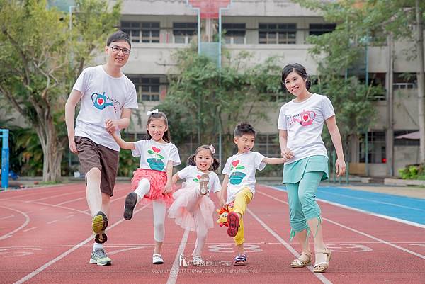 全家福照,全家福照推薦,全家福照攝影,高雄全家福照,高雄 全家福照,全家福照 高雄,南部全家福照,南部 全家福照,全家福照 推薦,全家福照 南部,全家福照價錢,全家福照價格,全家福照 價錢,全家福照 價格 自助婚紗工作室,自助婚紗推薦,自助婚紗價格,自助婚紗高雄,自助婚紗 高雄,自助婚紗南部,自助婚紗 南部,高雄 自助婚紗,高雄自助婚紗,自助婚紗 推薦