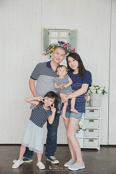 全家福照,全家福照推薦,全家福照攝影,高雄全家福照,高雄 全家福照,全家福照 高雄,南部全家福照,南部 全家福照,全家福照 推薦,全家福照 南部,全家福照價錢,全家福照價格,全家福照 價錢,全家福照 價格 自助婚紗工作室,自助婚紗推薦,自助婚紗價格,自助婚紗高雄,自助婚紗 高雄,自助婚紗南部,自助婚紗 南部,高雄 自助婚紗,高雄自助婚紗,自助婚紗 推薦