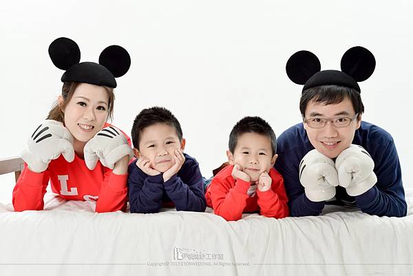 全家福照,全家福照推薦,全家福照攝影,高雄全家福照,高雄 全家福照,全家福照 高雄,南部全家福照,南部 全家福照,全家福照 推薦,全家福照 南部,全家福照價錢,全家福照價格,全家福照 價錢,全家福照 價格 自助婚紗工作室,自助婚紗推薦,自助婚紗價格,自助婚紗高雄,自助婚紗 高雄,自助婚紗南部,自助婚紗 南部,高雄 自助婚紗,高雄自助婚紗,自助婚紗 推薦