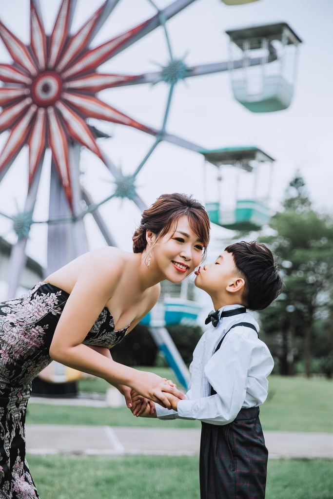 週年婚紗照,全家福婚紗照,全家福照,結婚周年照,婚紗照,全家福照推薦 (8).jpg 週年婚紗照,全家福婚紗照,全家福照,結婚周年照,婚紗照,全家福照推薦 (8).jpg