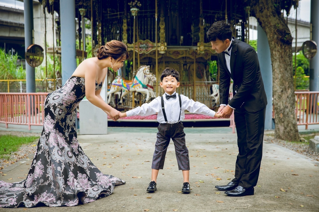 週年婚紗照,全家福婚紗照,全家福照,結婚周年照,婚紗照,全家福照推薦 (18).jpg 週年婚紗照,全家福婚紗照,全家福照,結婚周年照,婚紗照,全家福照推薦 (18).jpg