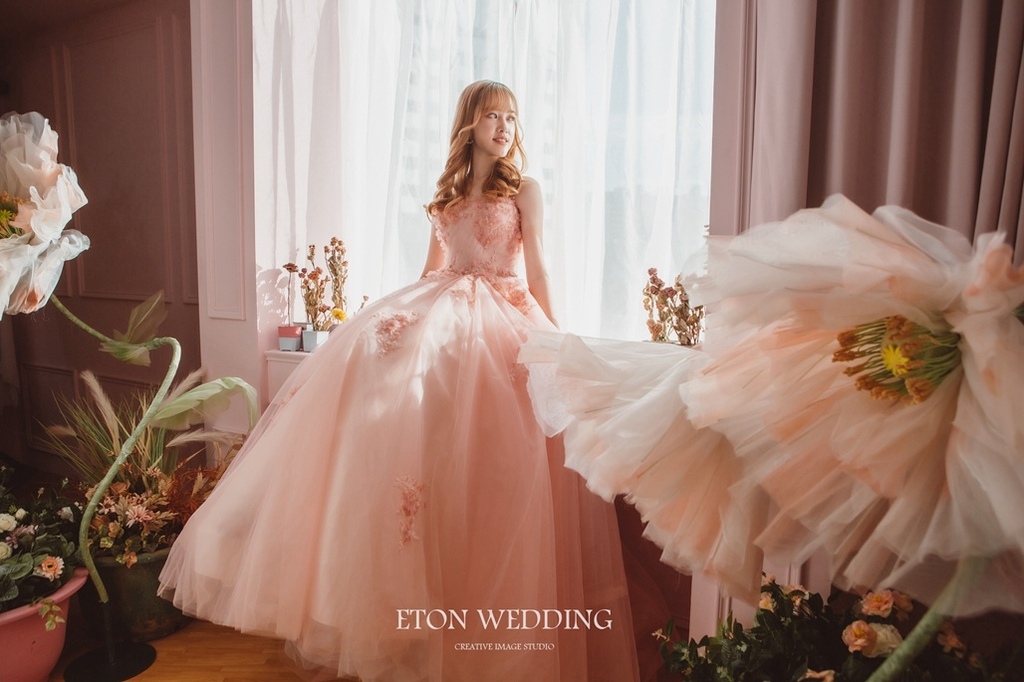 棚拍婚紗照,婚紗攝影,婚紗照推薦,婚紗攝影棚,新竹婚紗 (31).jpg