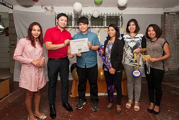 Winning 8.jpg Winning 8.jpg