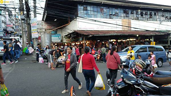 JIC 碧瑤街頭.jpg JIC 碧瑤街頭.jpg