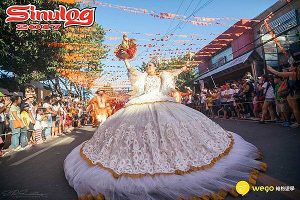 sinulog 祖安娜王后 (Queen Juana) #聖嬰節 #CEBU #宿霧 #sinulog #舞者 #菲律濱 #Philippines #語言學校 #推薦景點 #推薦活動 #Sinulog #Festival