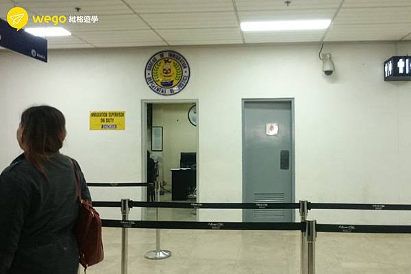 宿霧機場的移民官辦公室.jpg BUGEAD OF IMMIGATION Cebu Airport.jpg
