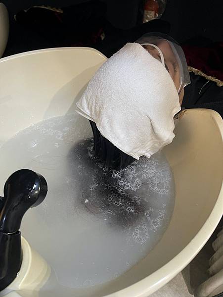 縮小2022台北人氣髮廊染護剪推薦!中山捷運站剪護髮FIN髮廊Hair Salon台北髮型師推薦Apple 4.jpg 縮小2022台北人氣髮廊染護剪推薦!中山捷運站剪護髮FIN髮廊Hair Salon台北髮型師推薦Apple 4.jpg