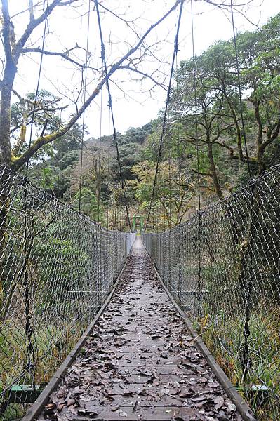 抱崖橋