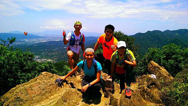 2015-05-28 12.04.03-1 2015-05-28 12.04.03-1