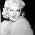 mae-west-portrait-1936_opt_nEO_IMG.jpg