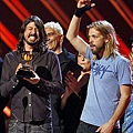 7foofighters-gal-grammy08.jpg