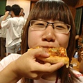 大口吃PIZZA