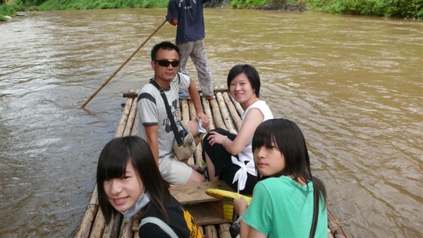 最後一個是Bamboo rafting
