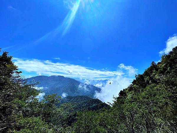 加里山_35FE7FF8-0DBA-46AC-AB52-52ECE615A9DC_1_105_c.jpeg 加里山_35FE7FF8-0DBA-46AC-AB52-52ECE615A9DC_1_105_c.jpeg