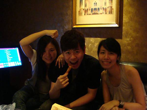 牛牛小朋友和阿楓