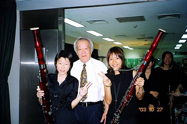 20031027八松和老師.jpg