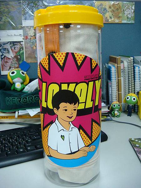 化妝台第二波聯名商品：帆布托特包