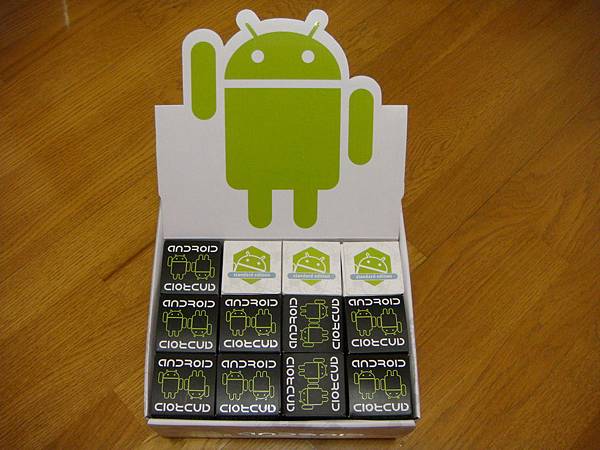 盒蓋是可以立起來的