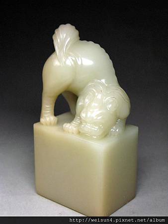 壽山石_芙蓉_仿清工芙蓉章(石瑞) 壽山石_芙蓉_仿清工芙蓉章(石瑞)