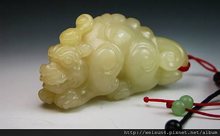 壽山石_汶洋晶_瑞獸把件.jpg 壽山石_汶洋晶_瑞獸把件.jpg
