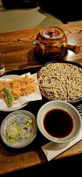 〔2023跨年在東京〕食在淺草: 並木藪蕎麦麵 天婦羅好吃 〔2023跨年在東京〕食在淺草: 並木藪蕎麦麵 天婦羅好吃